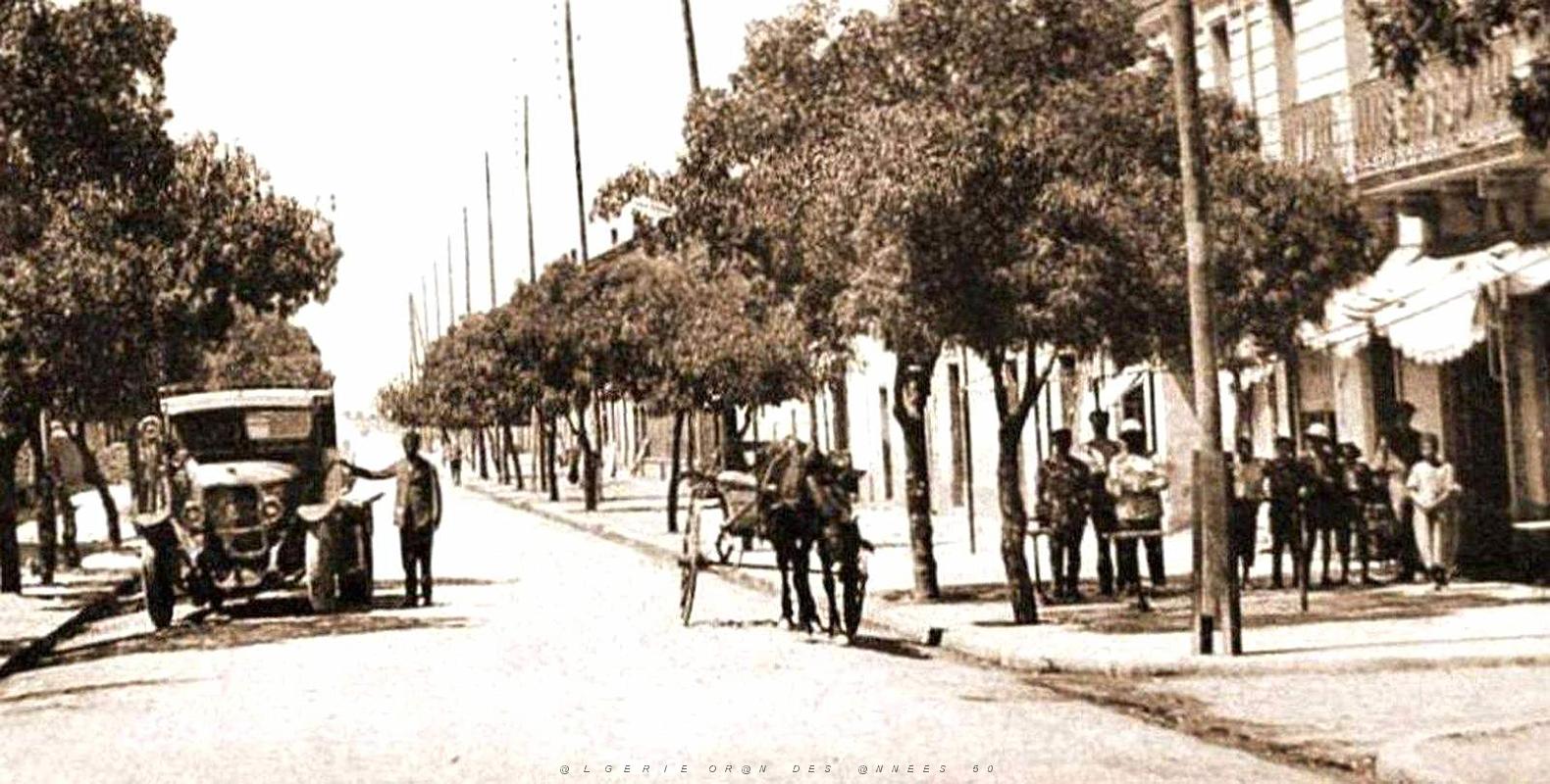 1494- Burdeau - Rue principale2.jpg